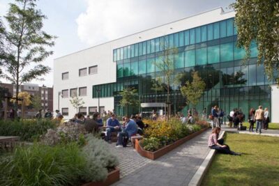 خلق فضای آموزشی مدرن در محوطه دانشگاه علوم کاربردی Fontys