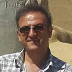 مهرداد آذین