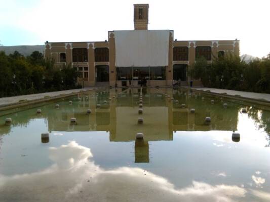 آب آیینه معماران