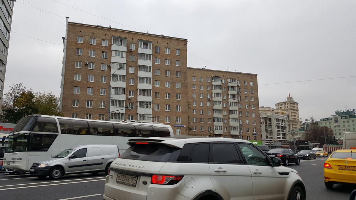 پنجره های عمودی در نماهای شهری روسیه