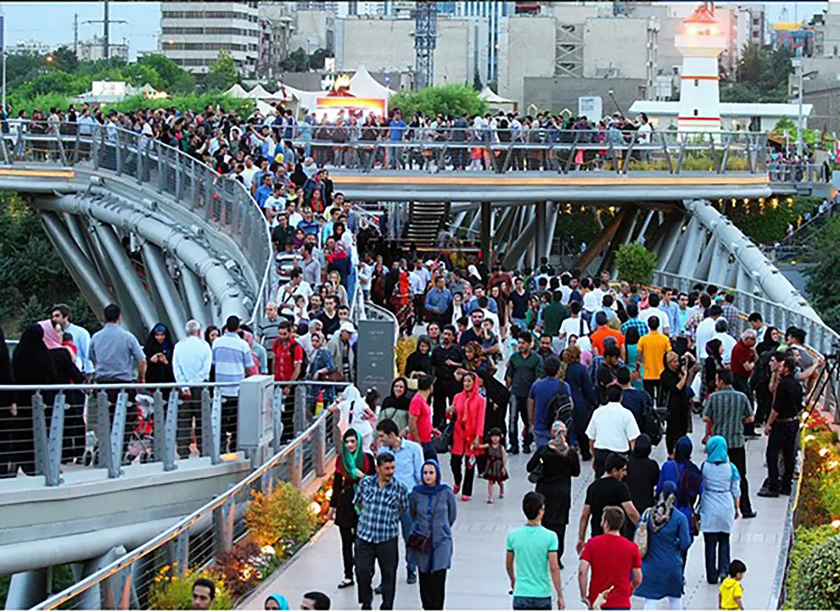 نقد و بررسی پل طبیعت